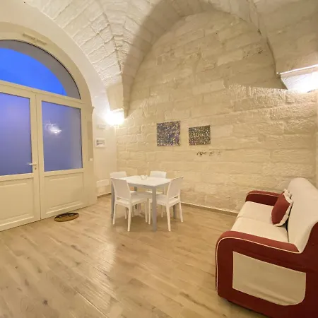 Grazioso Alloggio - 7 Km Dal Mare - Wifi - Free Parking * Melendugno